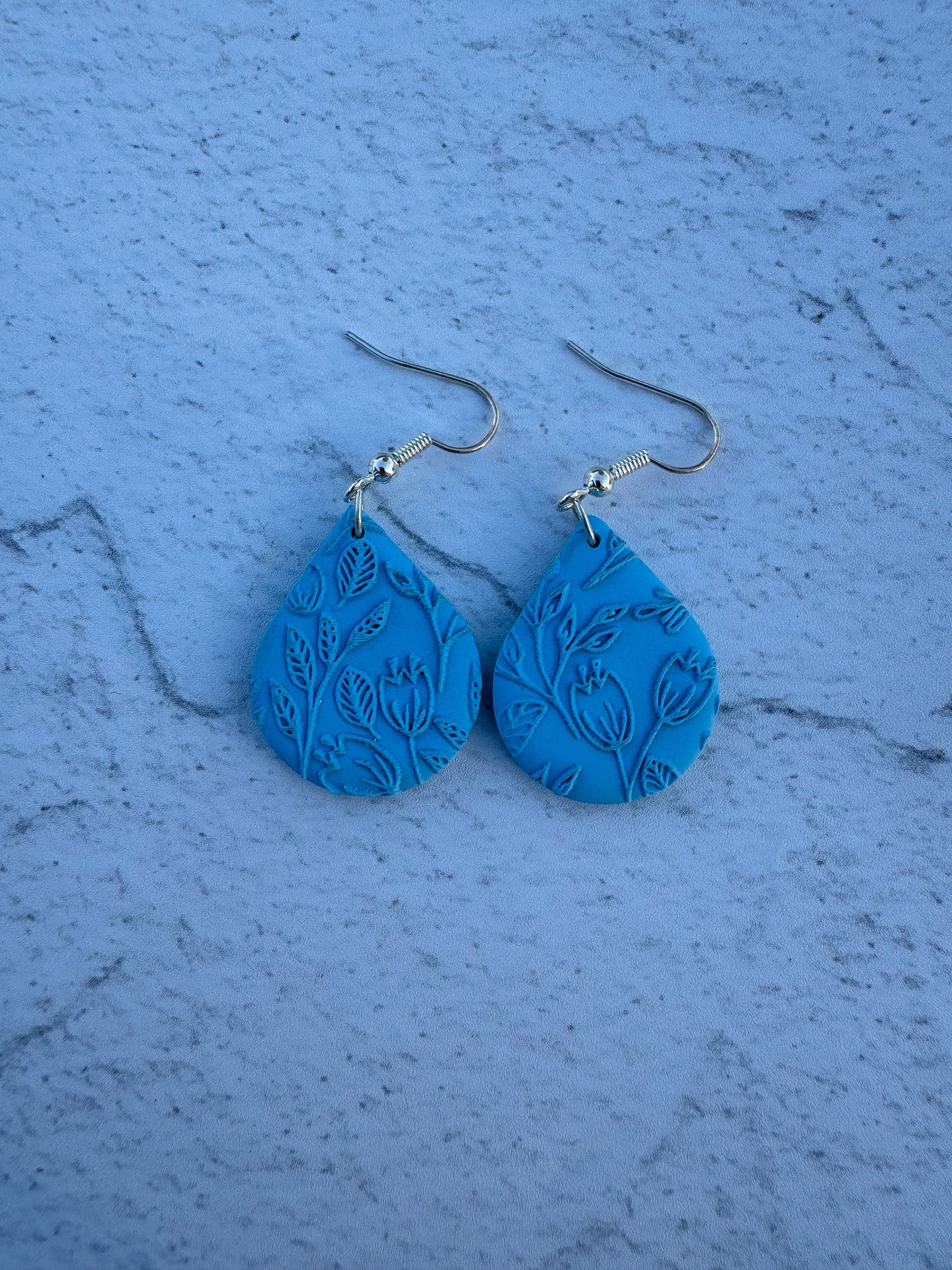 Textures Mini Teardrop Hooks