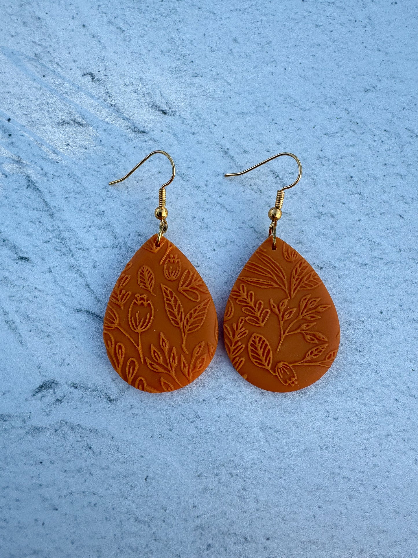 Textures Teardrop Hooks