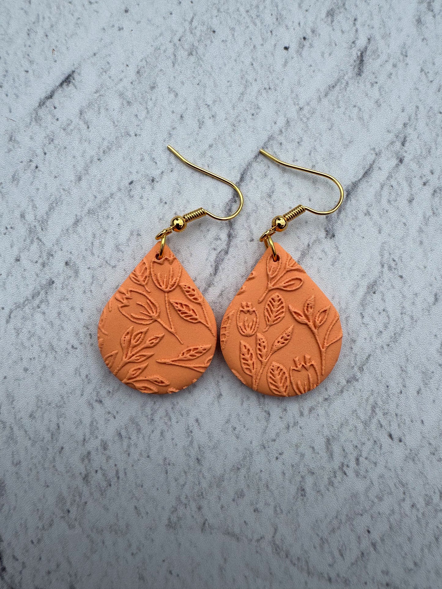 Textures Mini Teardrop Hooks