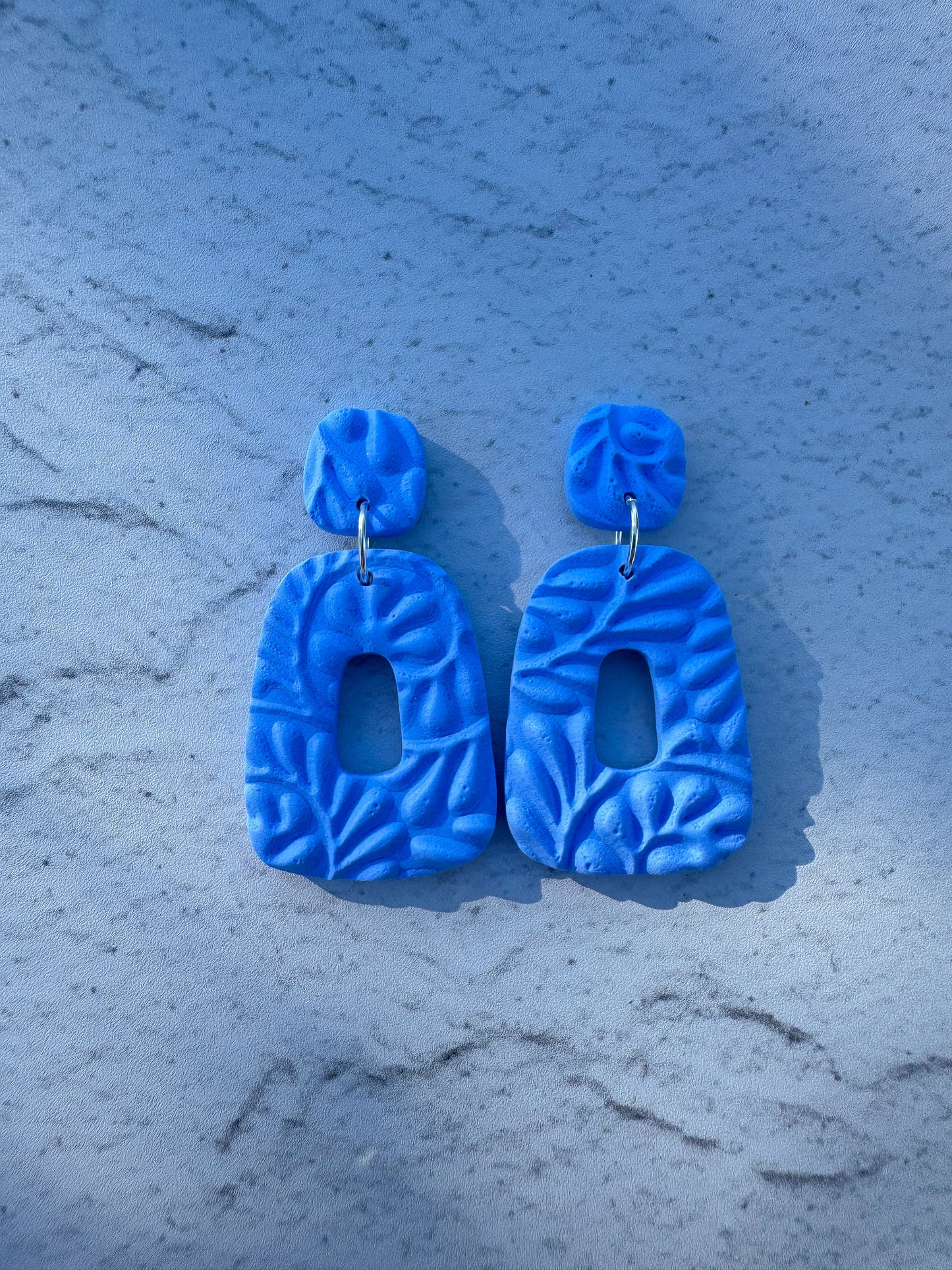Textures Hollow Dangles