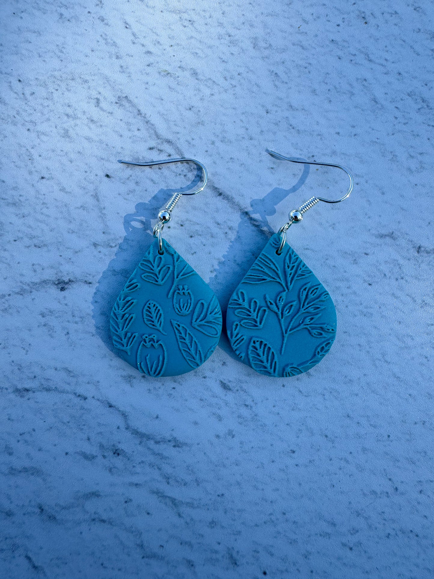 Textures Mini Teardrop Hooks