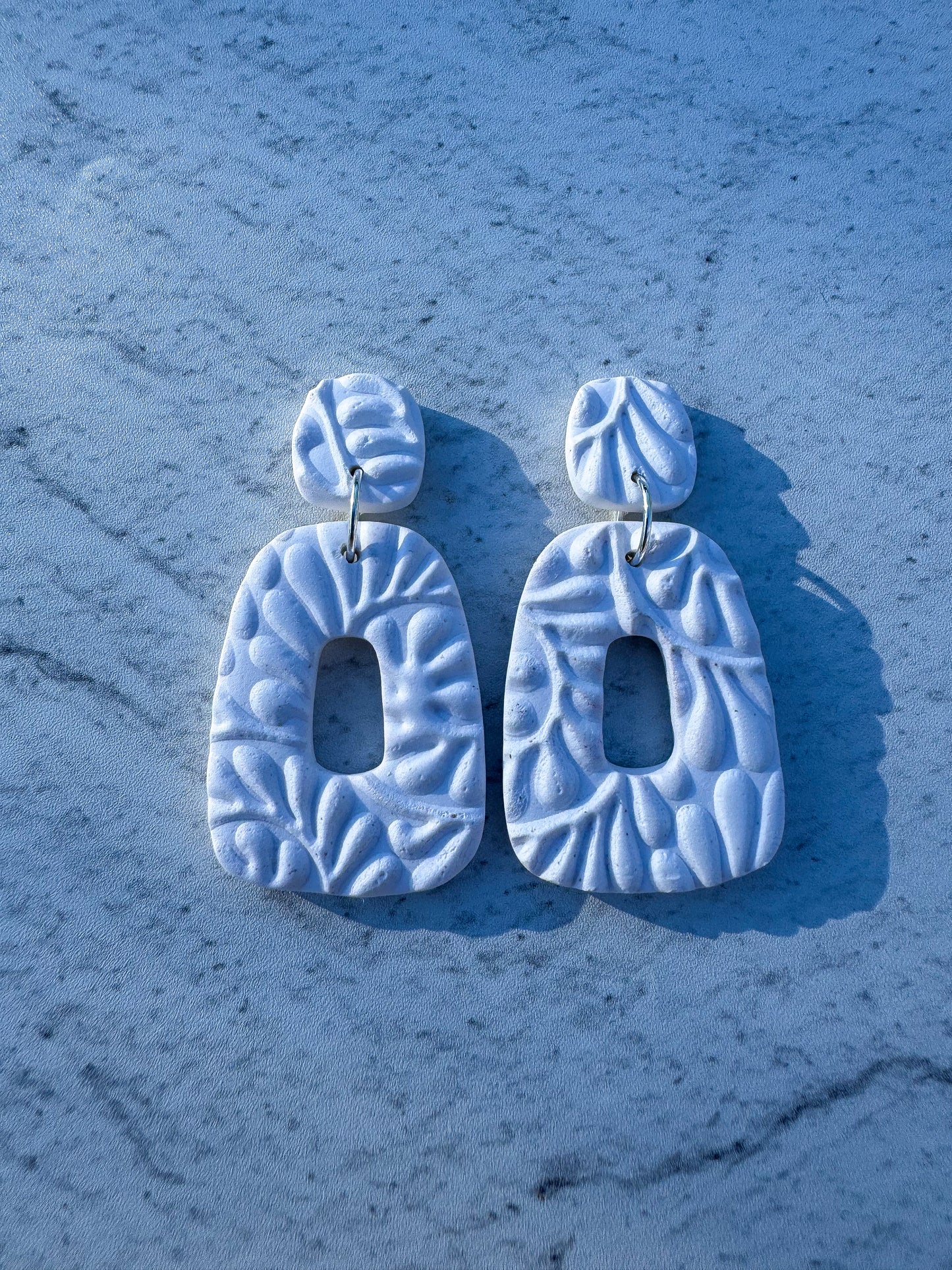 Textures Hollow Dangles