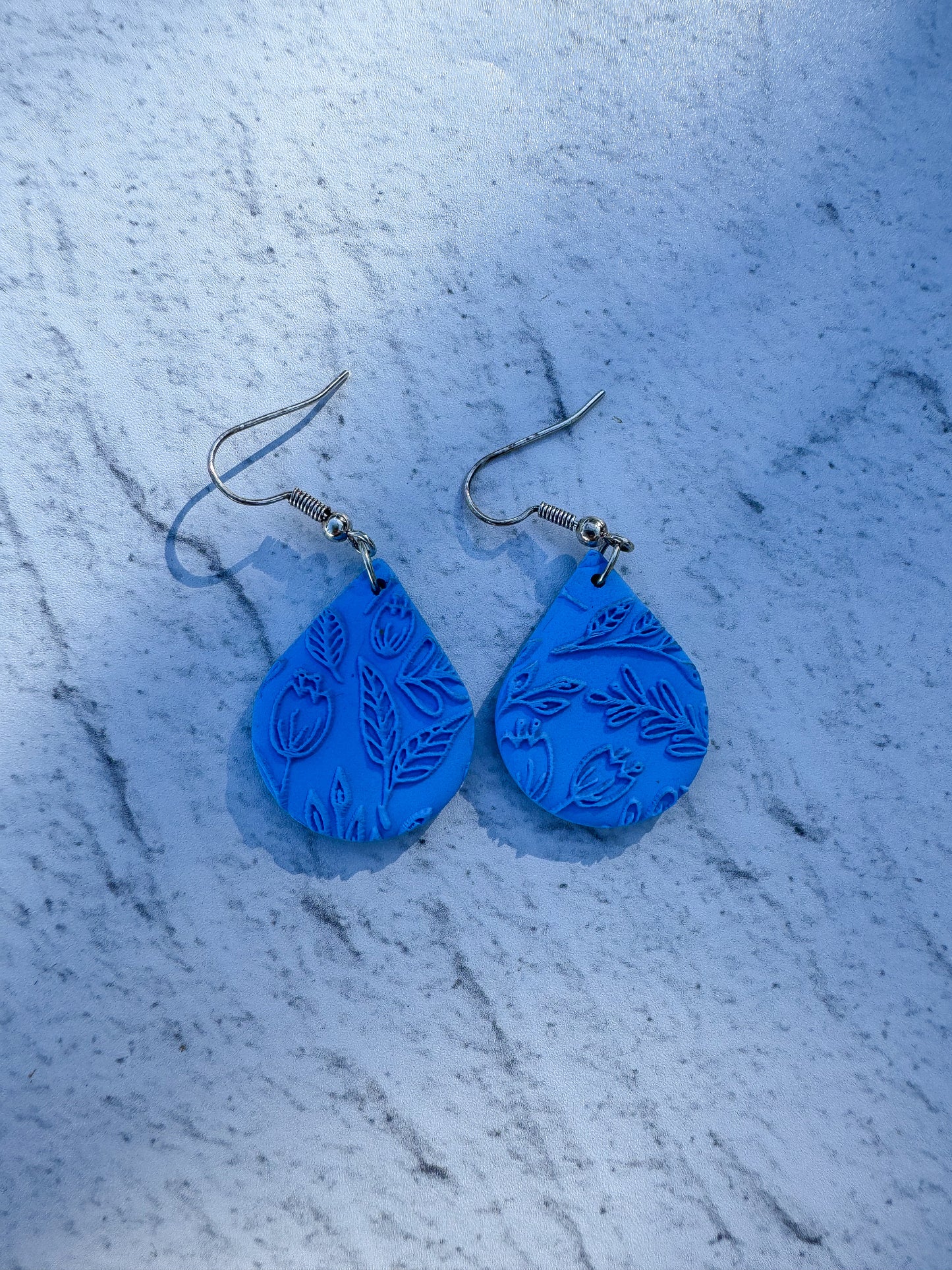 Textures Mini Teardrop Hooks