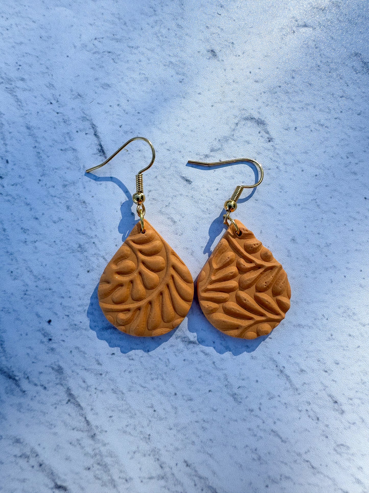 Textures Mini Teardrop Hooks