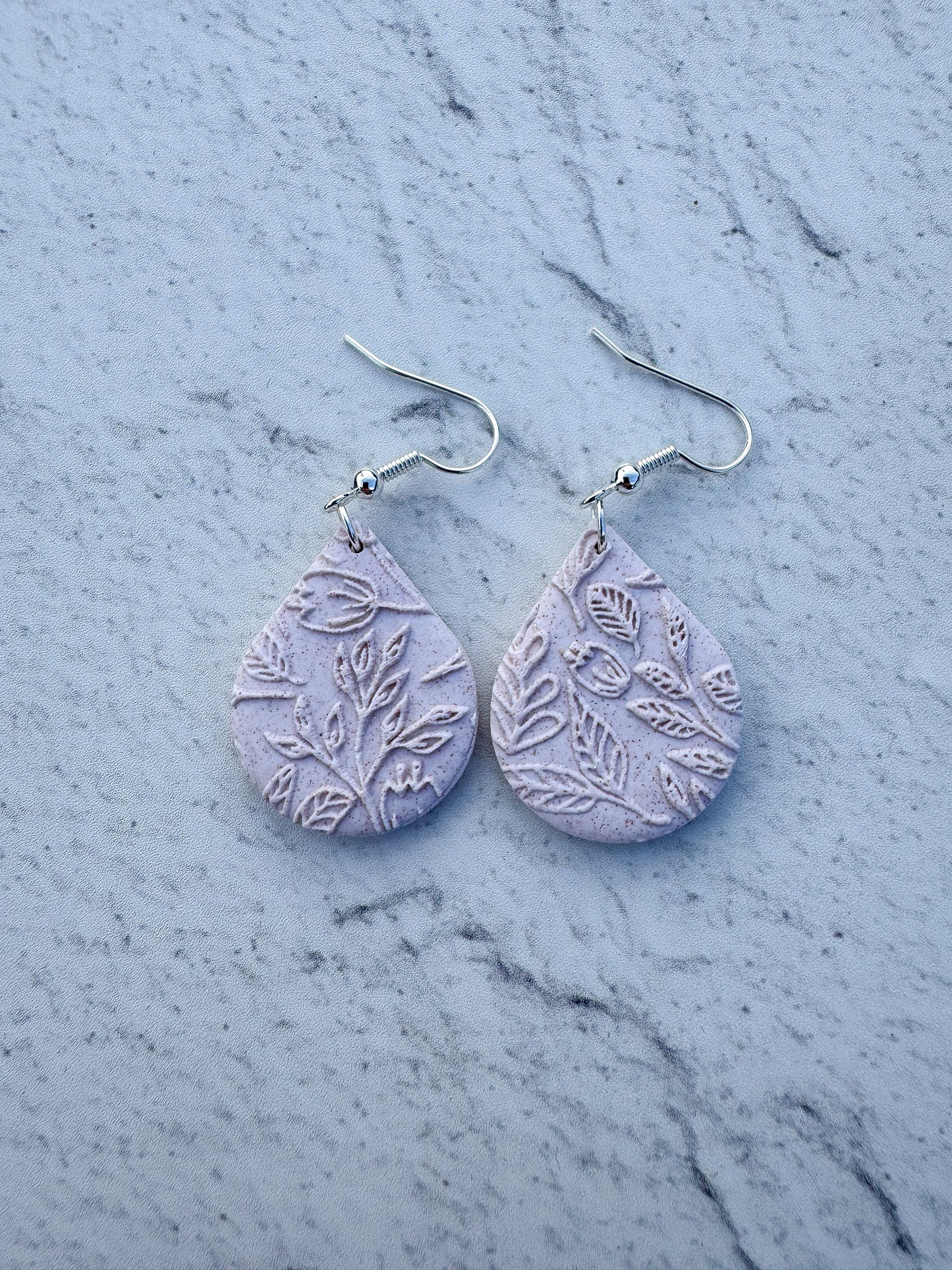 Textures Mini Teardrop Hooks