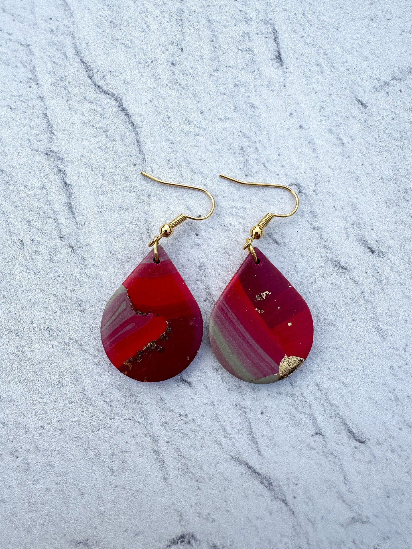 Cherry Pie Mini Teardrop Hooks