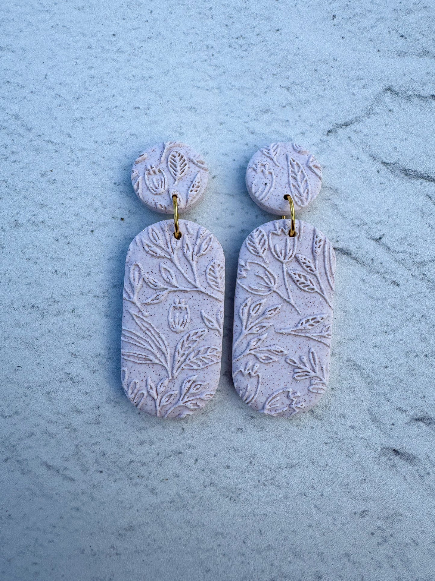 Textures Capsule Dangles