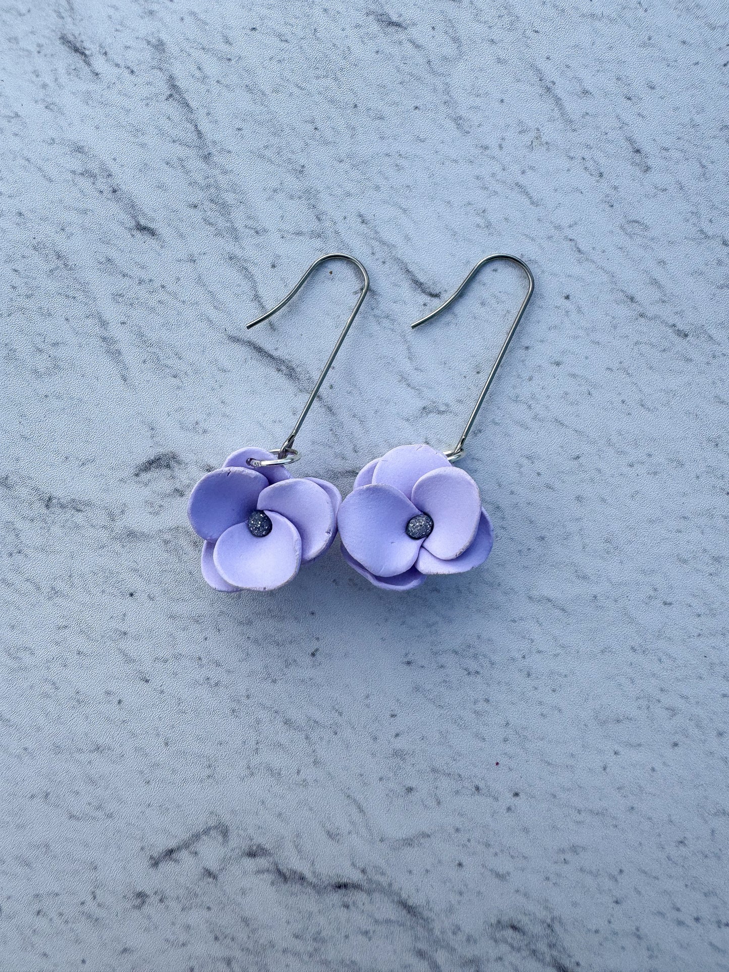 Spring Garden Pansy Hooks